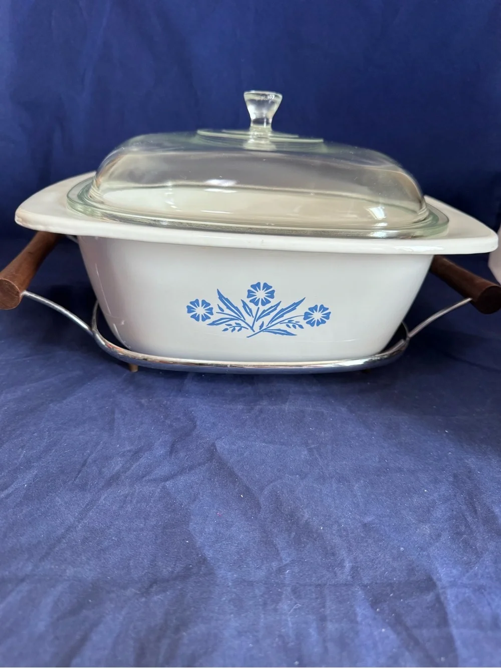 Corning Ware Blue Cornflower 4 Qt Dutch Oven P-34-B with lid P-12-c and trivet